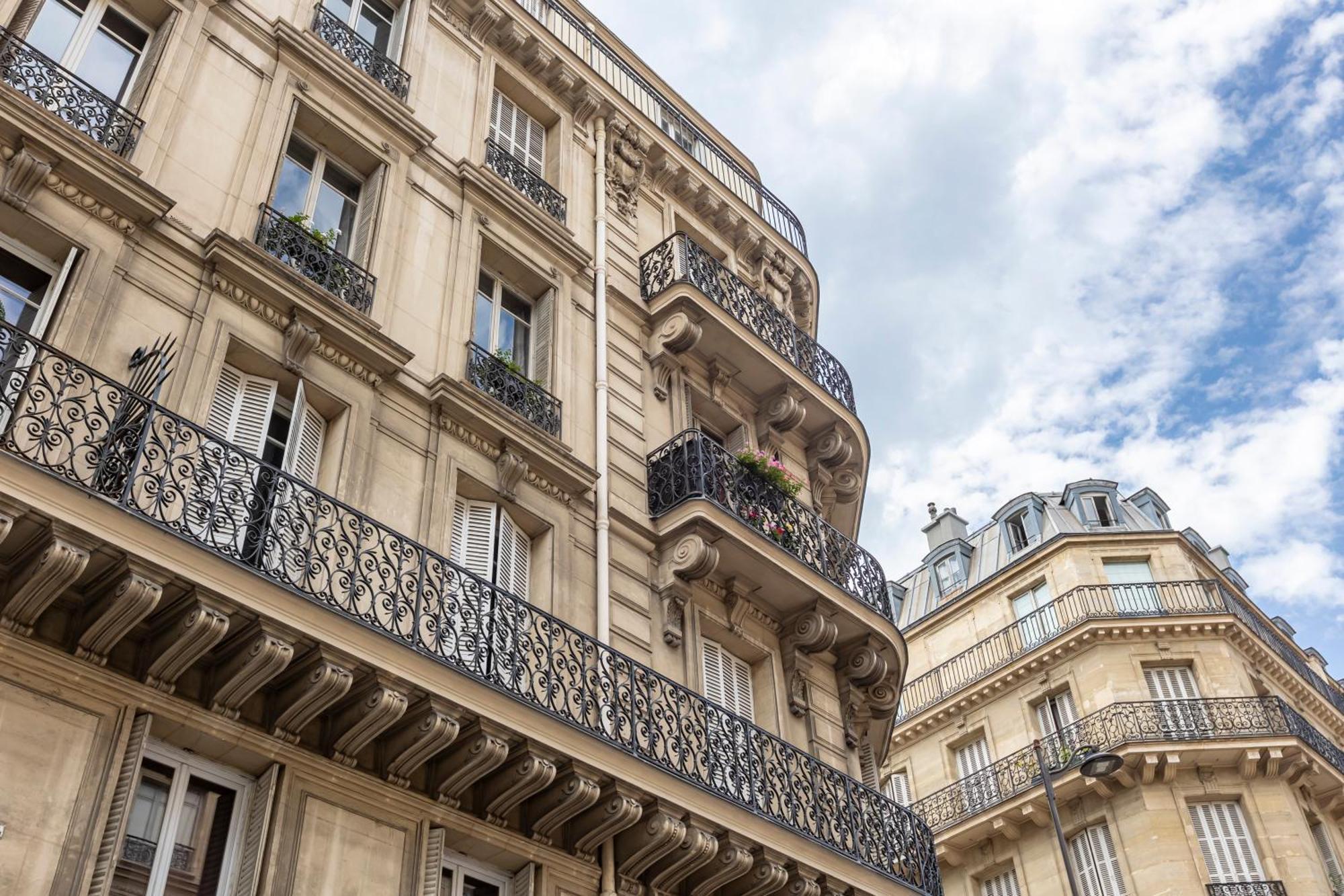 Sweett - Rue De Rome * Parigi