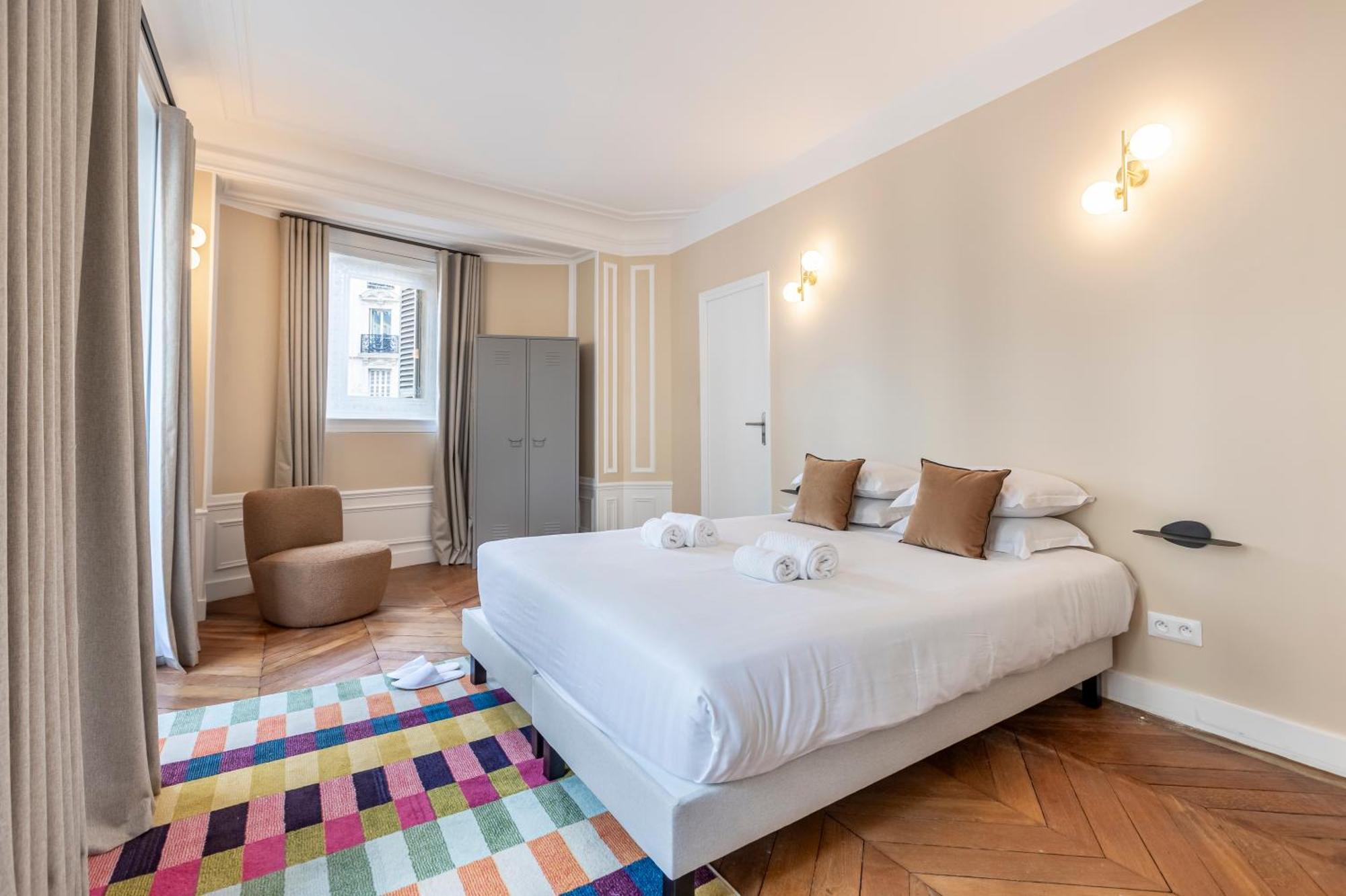 Sweett - Rue De Rome Parigi